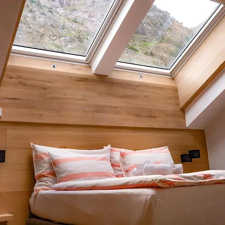 Central Sky-Penthouse With Iconic Matterhorn View